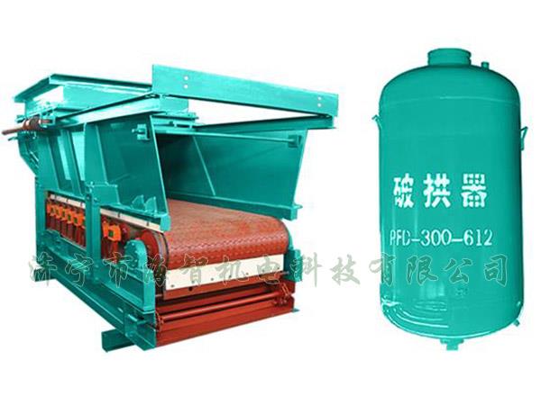 防止在給料機(jī)距離倉口較高的時候，連接段內(nèi)的物料壓實粘結(jié)成拱或粘壁